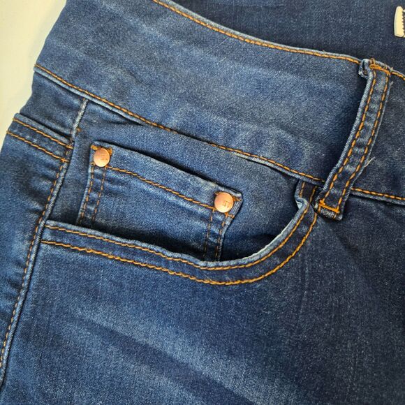 NWT !iT Helena Petite Tummy Tuck High Rise Skinny Capri Jeans | Size 10P - Picture 5 of 14